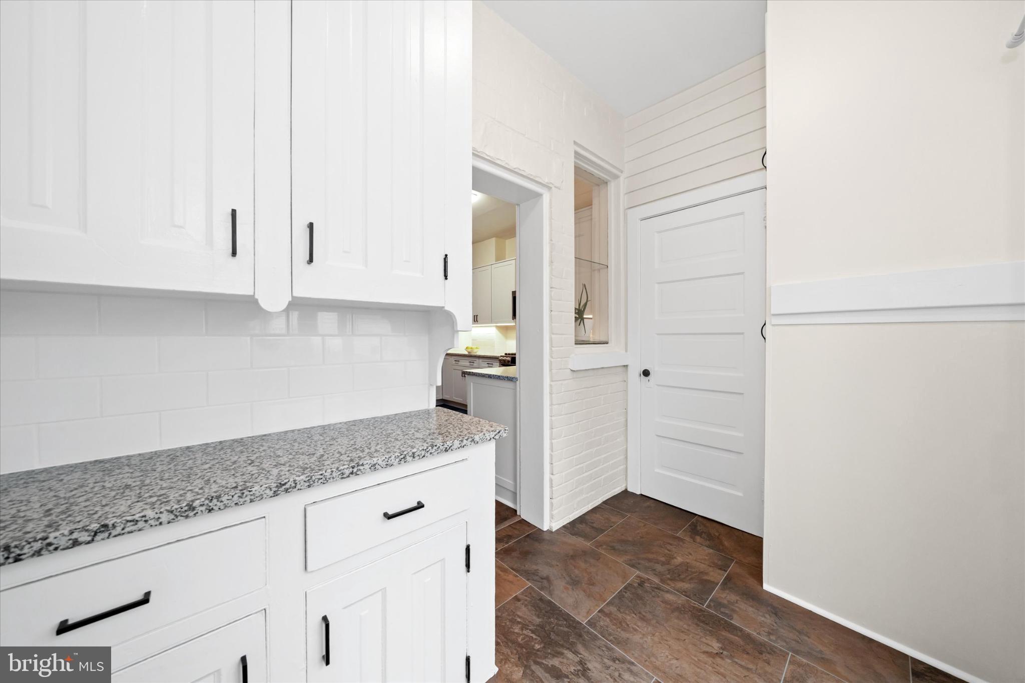 1803 WOODLAWN AVENUE