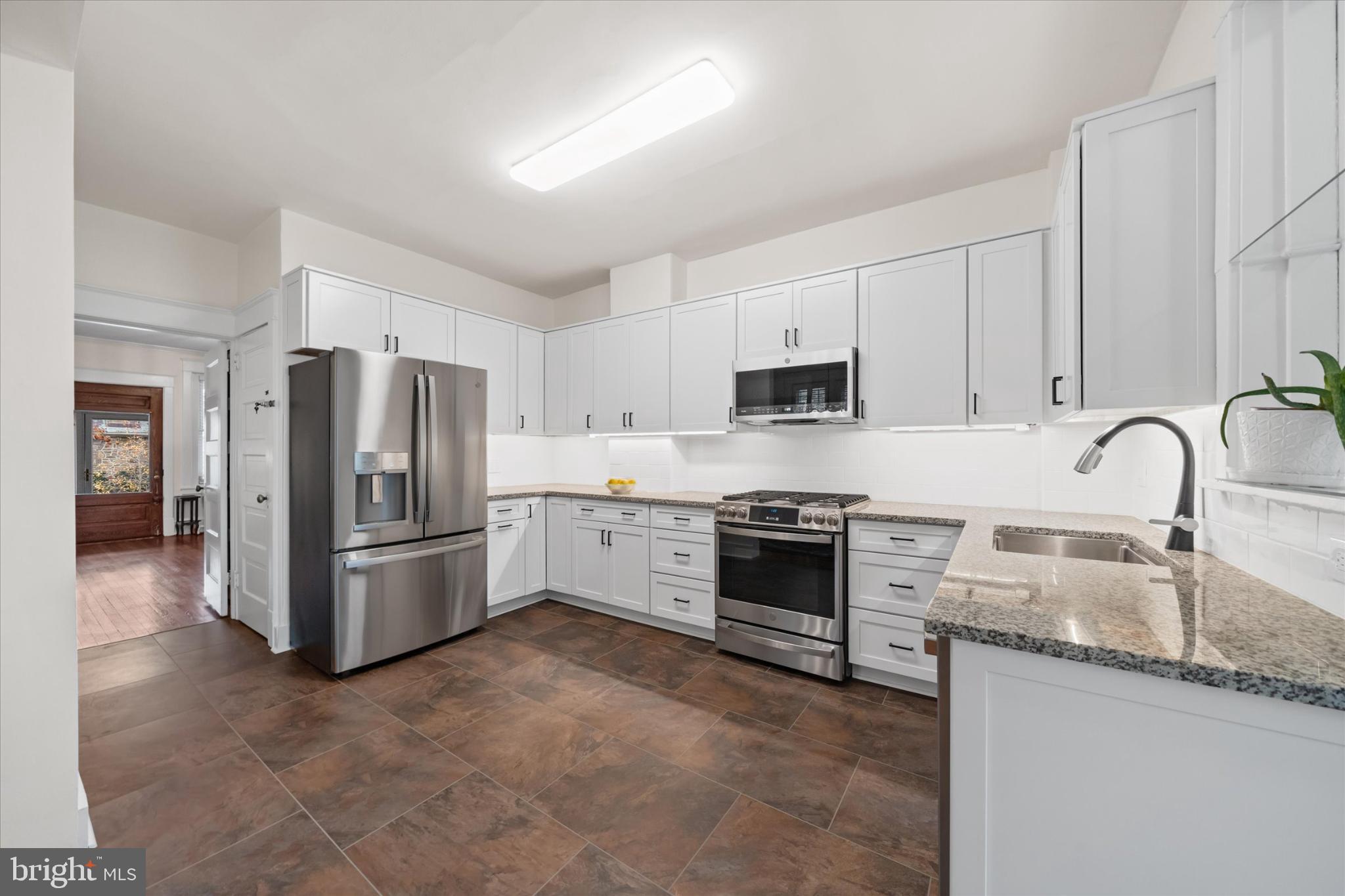 1803 WOODLAWN AVENUE