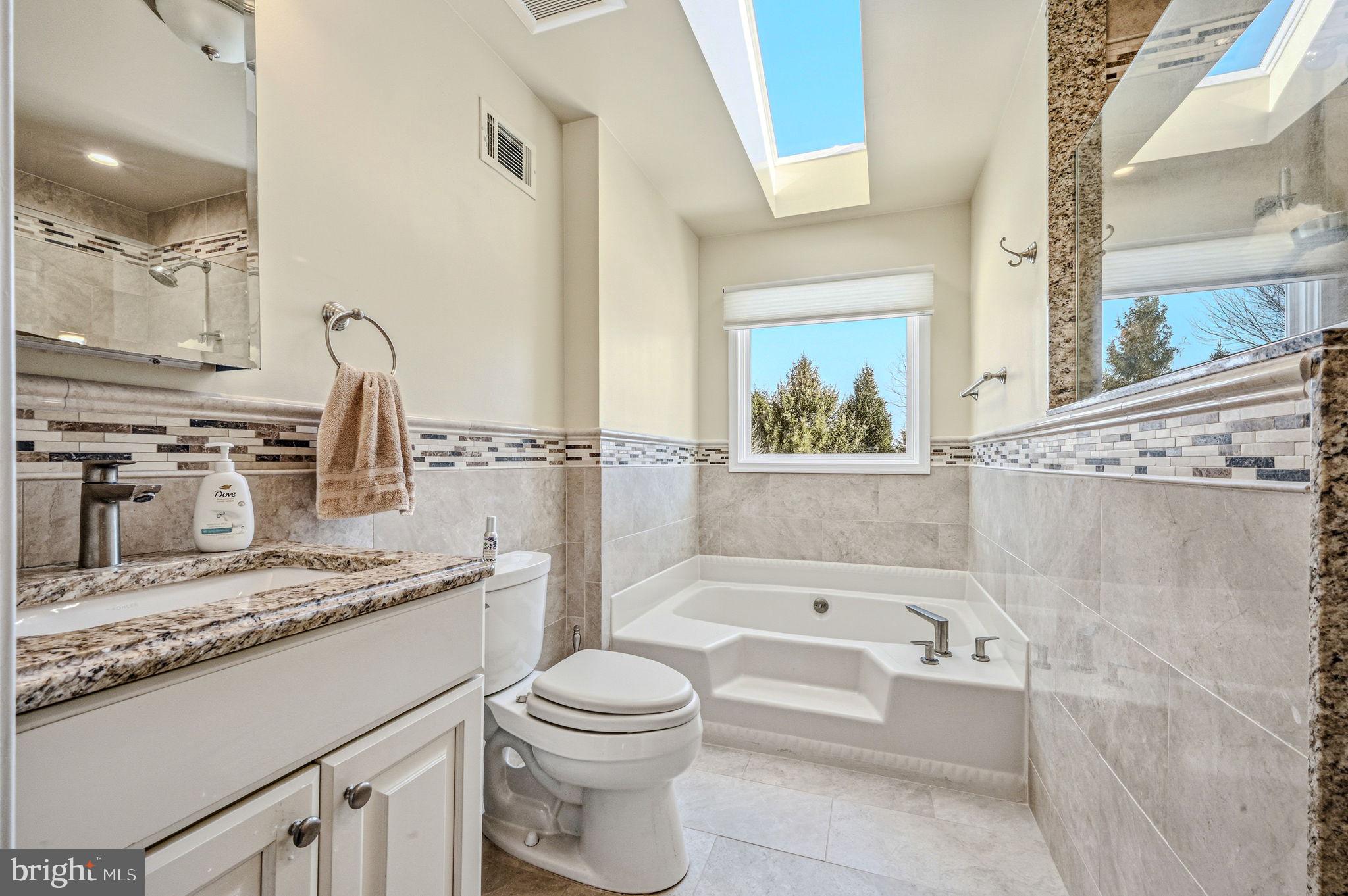 10 AUSPICE CIRCLE