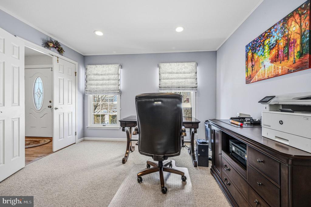 10 AUSPICE CIRCLE