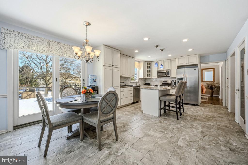 10 AUSPICE CIRCLE