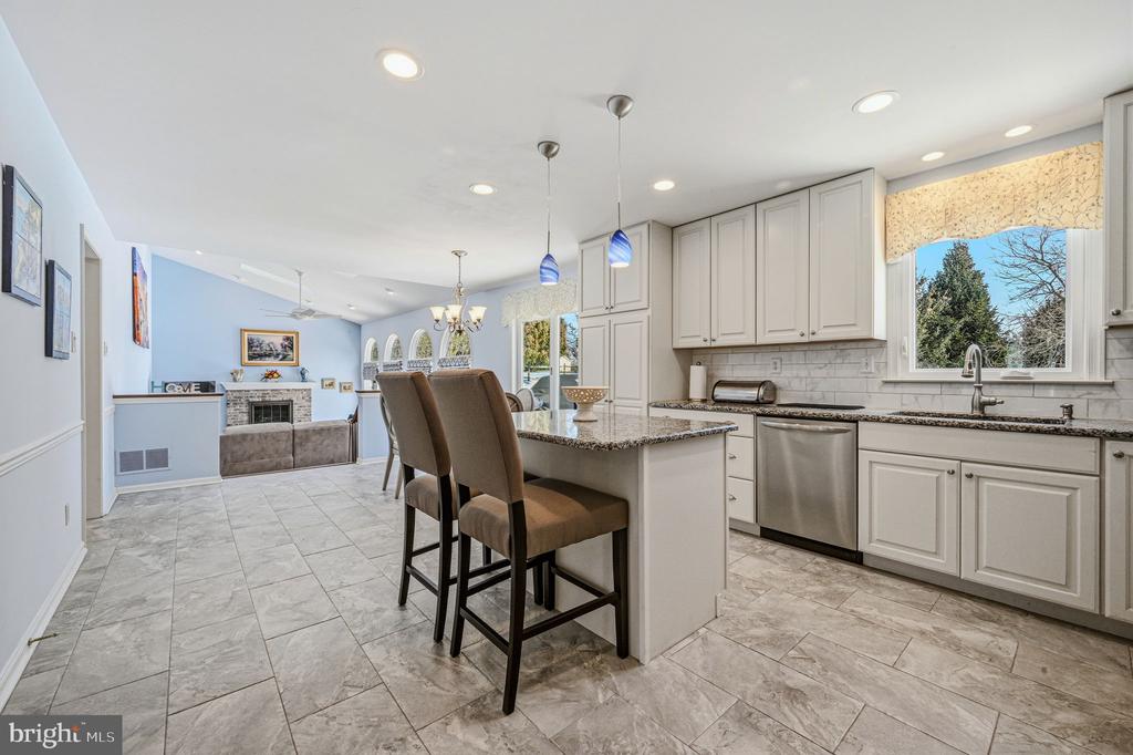 10 AUSPICE CIRCLE