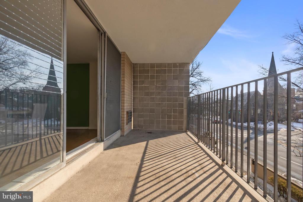 1401 PENNSYLVANIA AVENUE Unit: 208
