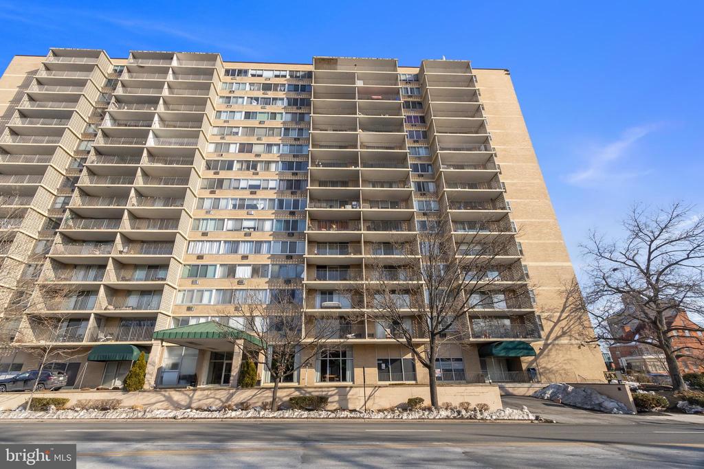 1401 PENNSYLVANIA AVENUE Unit: 208