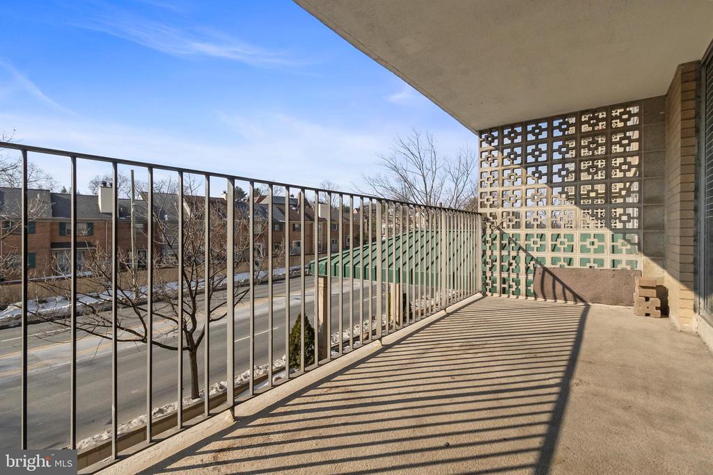 1401 PENNSYLVANIA AVENUE Unit: 208