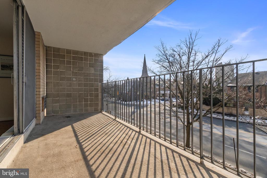 1401 PENNSYLVANIA AVENUE Unit: 208