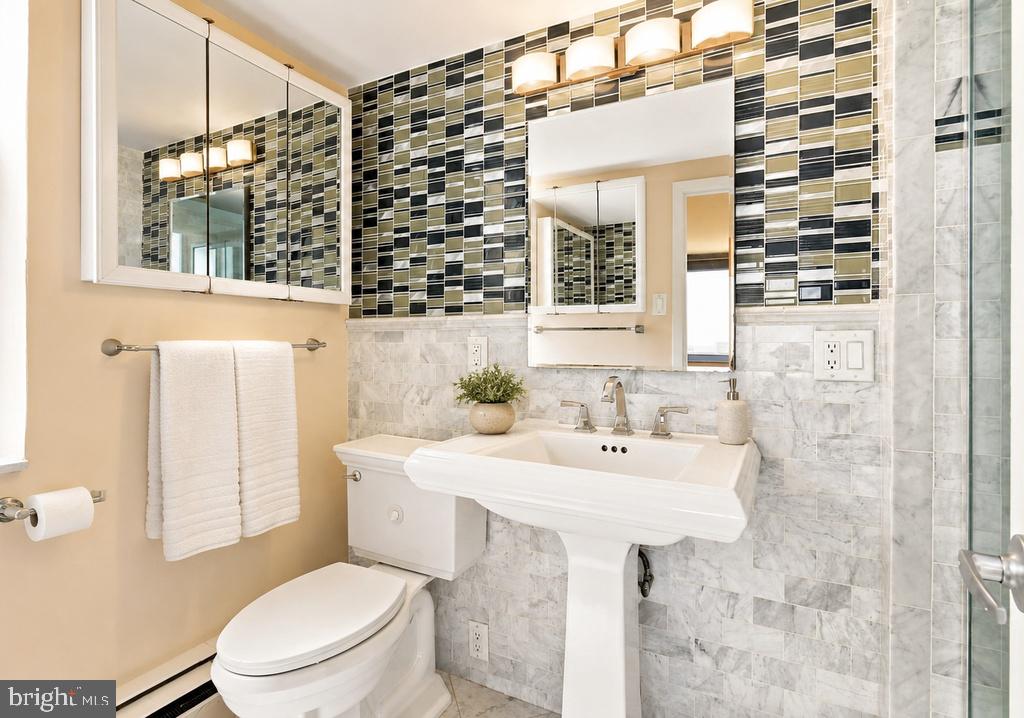 1401 PENNSYLVANIA AVENUE Unit: 1010