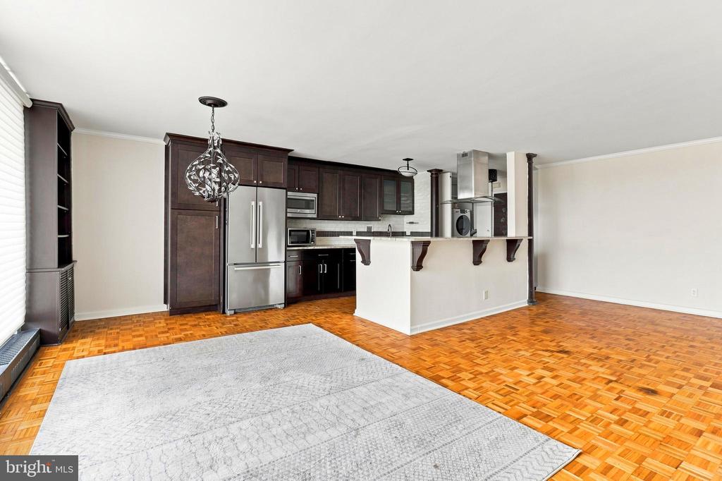 1401 PENNSYLVANIA AVENUE Unit: 1010