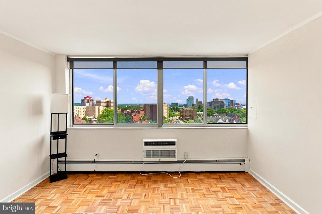 1401 PENNSYLVANIA AVENUE Unit: 1010