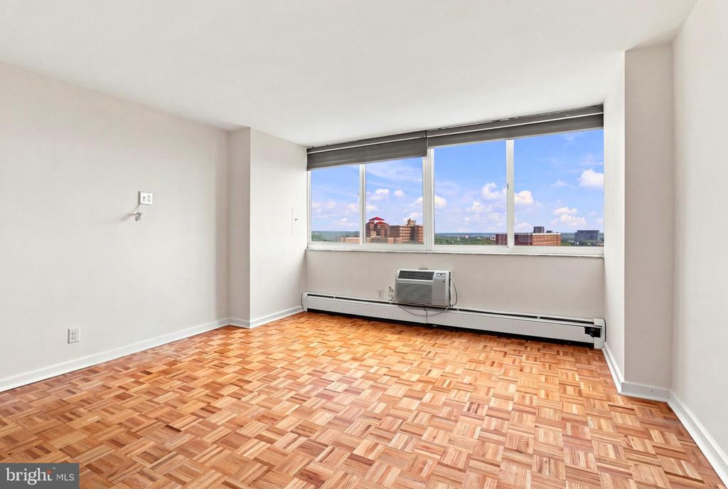 1401 PENNSYLVANIA AVENUE Unit: 1010