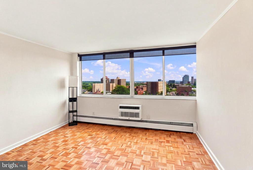 1401 PENNSYLVANIA AVENUE Unit: 1010