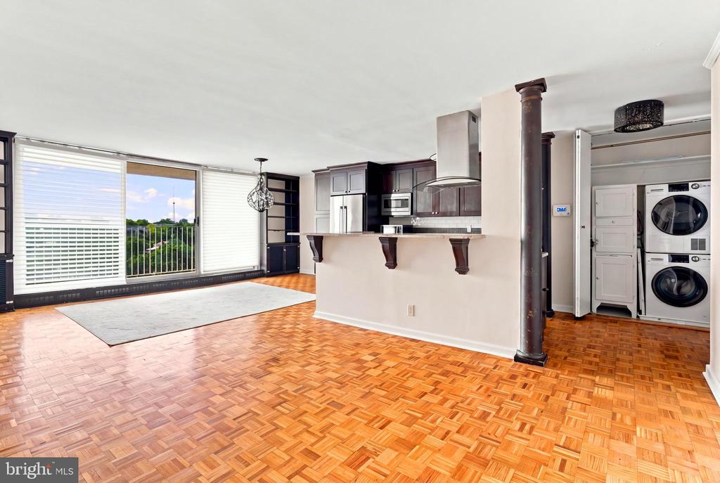 1401 PENNSYLVANIA AVENUE Unit: 1010