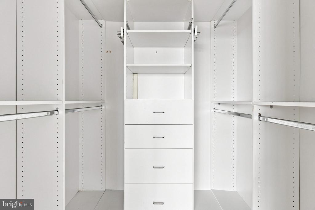 1401 PENNSYLVANIA AVENUE Unit: 1010