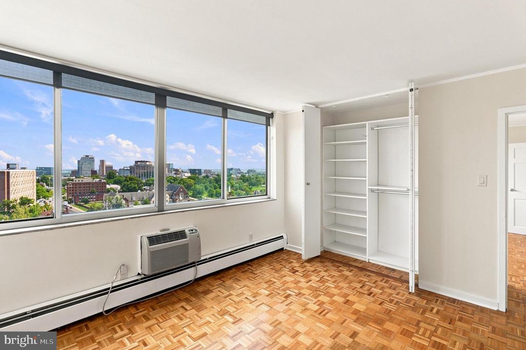 1401 PENNSYLVANIA AVENUE Unit: 1010