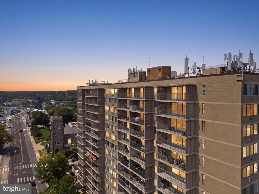 1401 PENNSYLVANIA AVENUE Unit: 1010