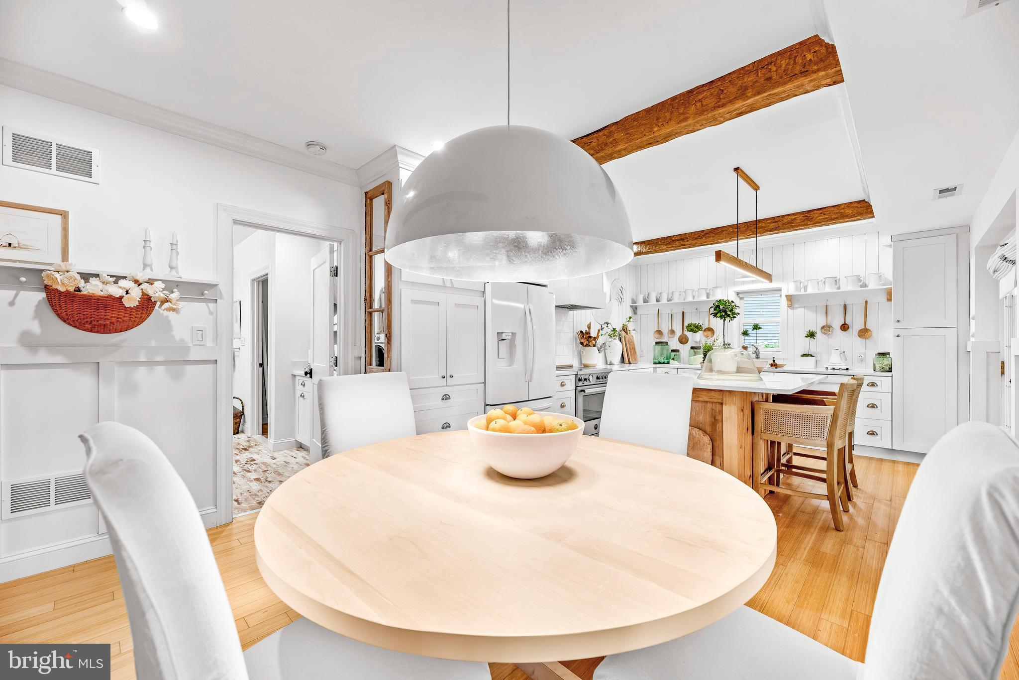 3209 HENSON AVENUE