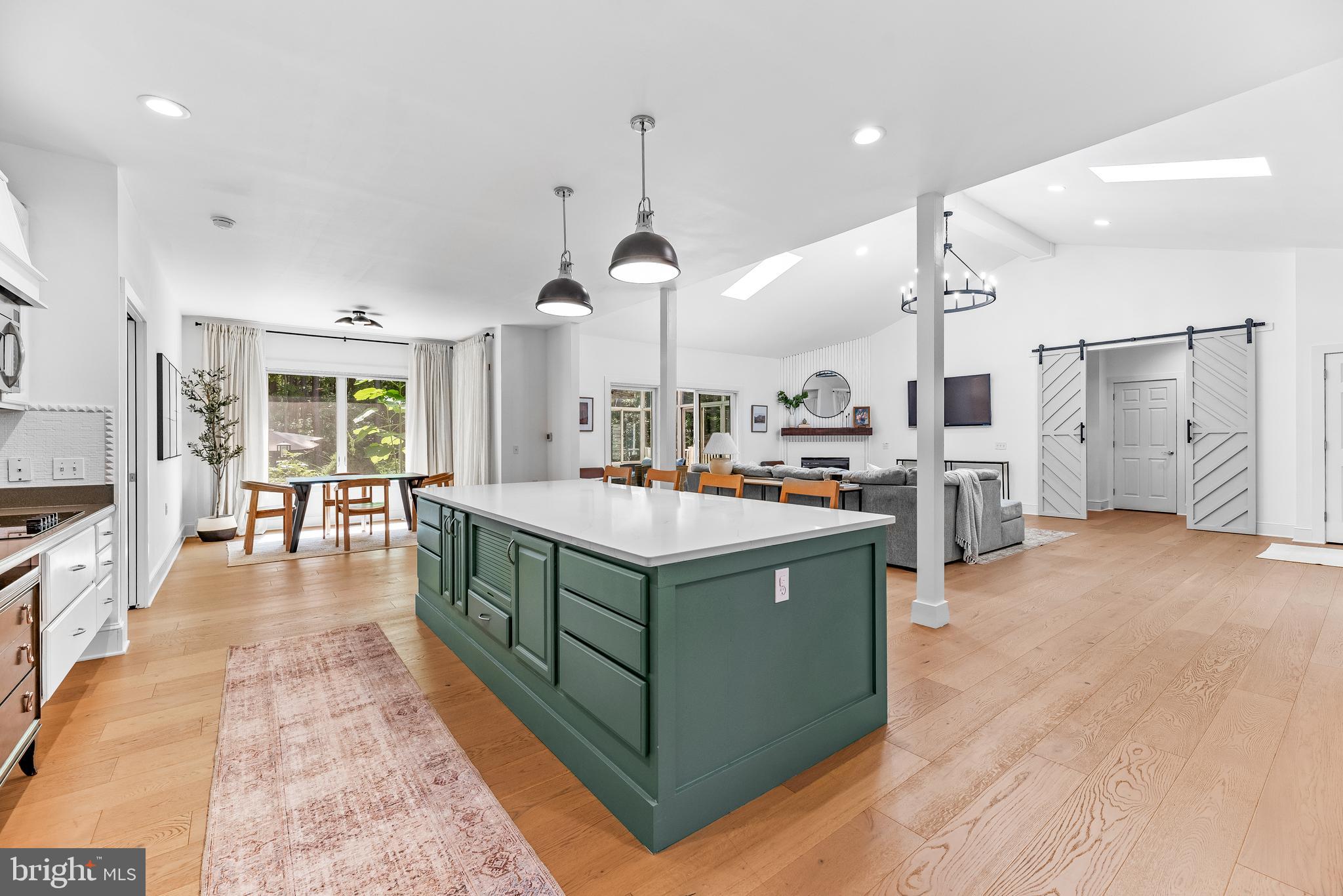 4230 TUPELO COURT