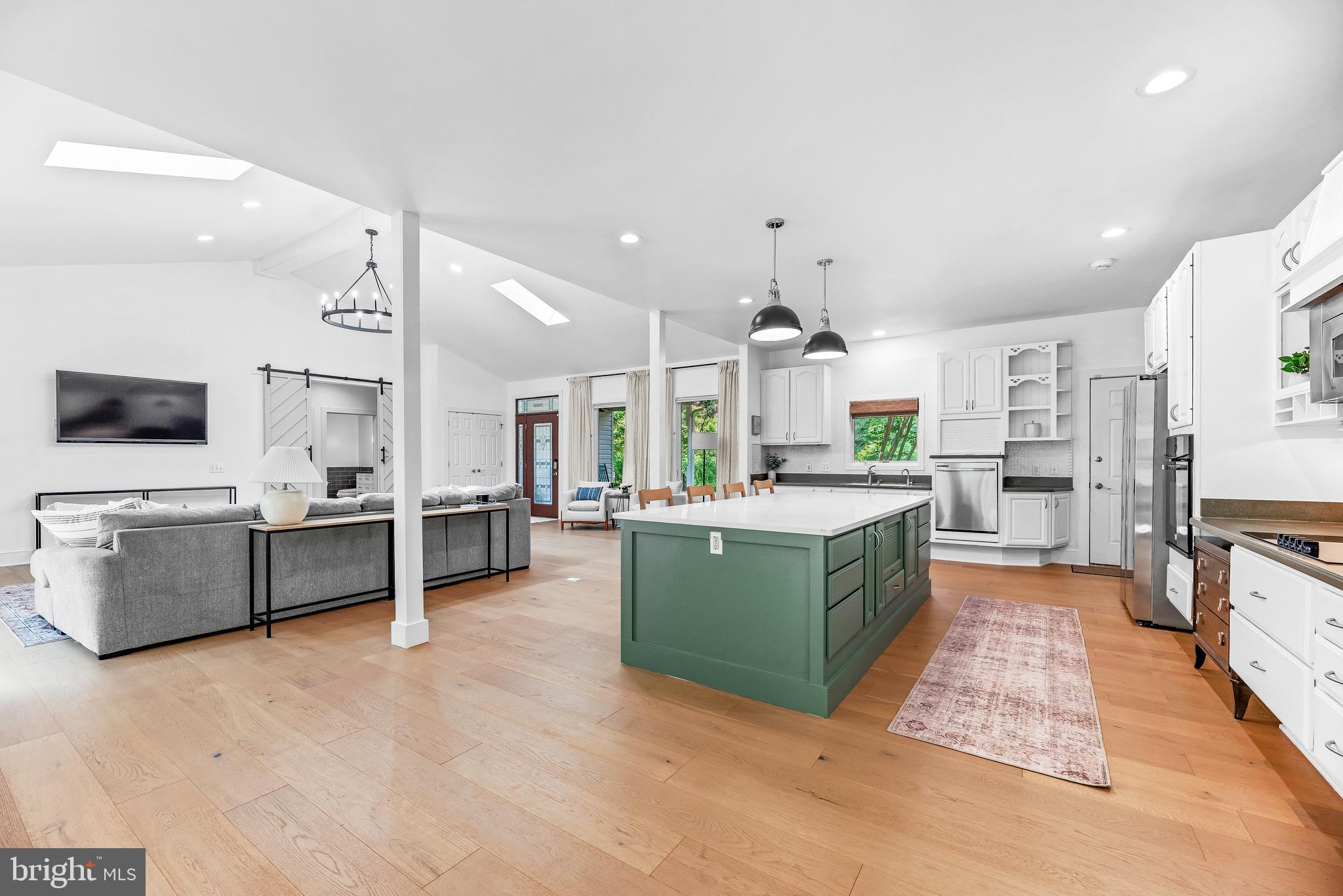 4230 TUPELO COURT