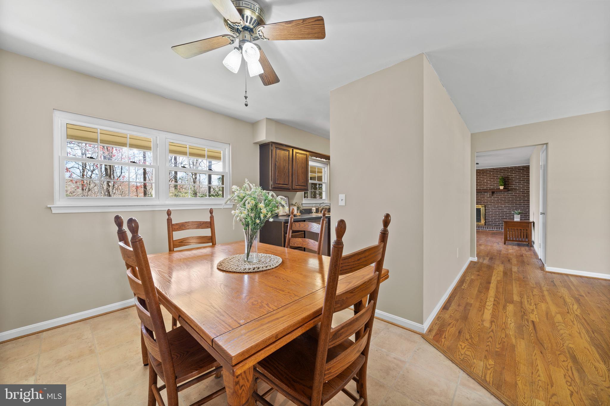 9809 EMPIRE COURT