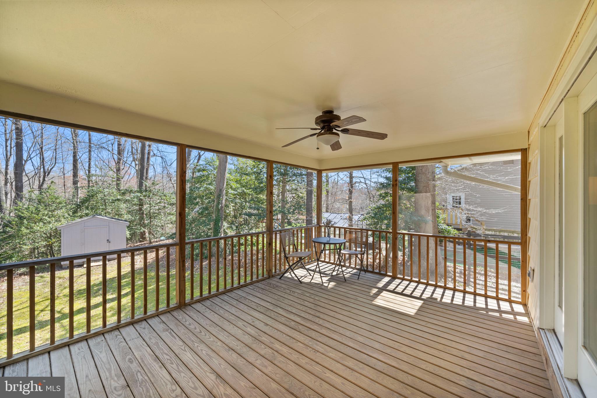 9809 EMPIRE COURT
