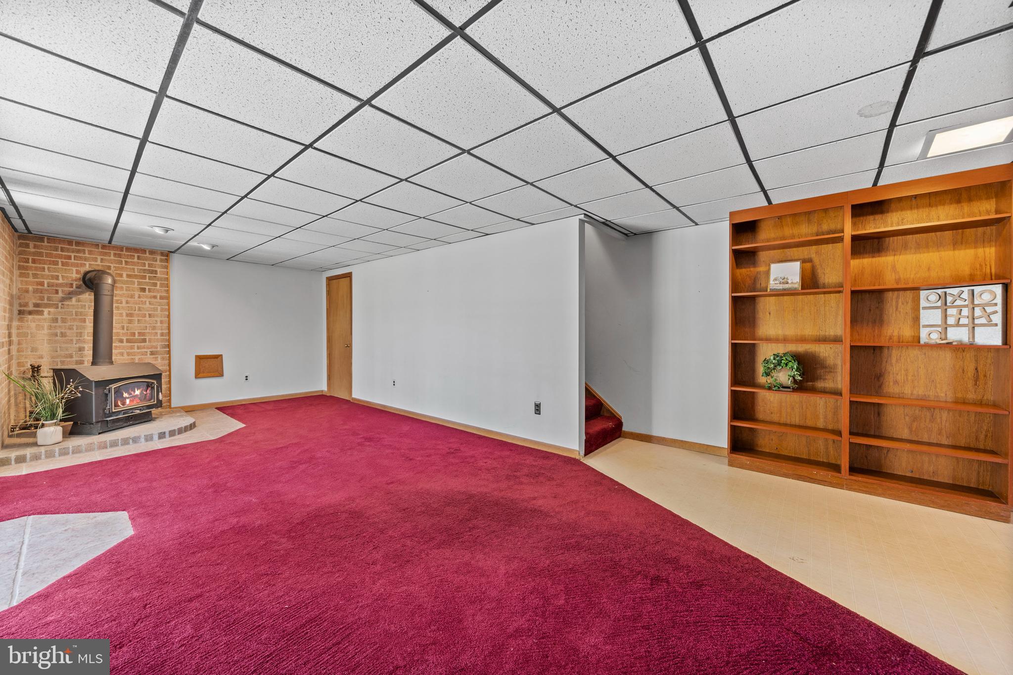 9809 EMPIRE COURT