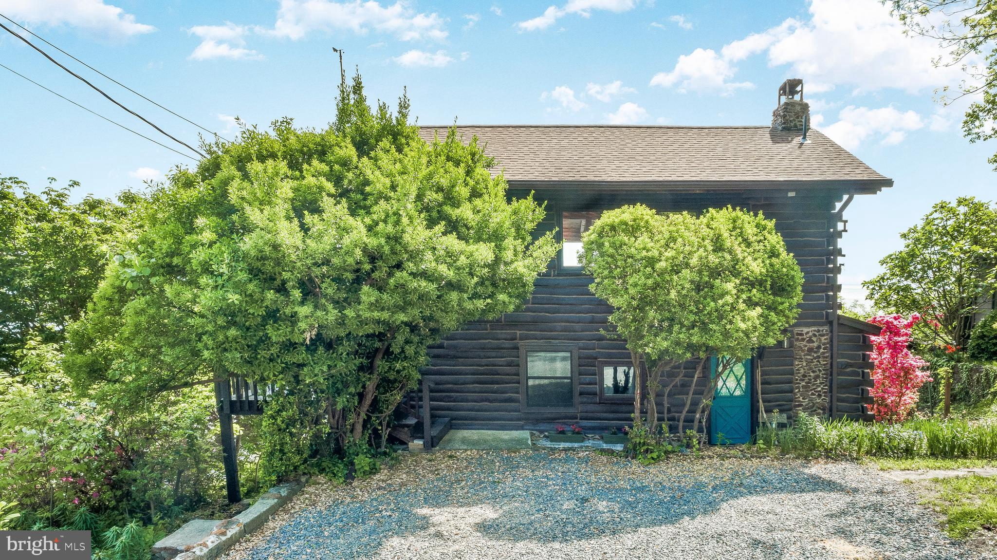 2317 ACACIA ROAD