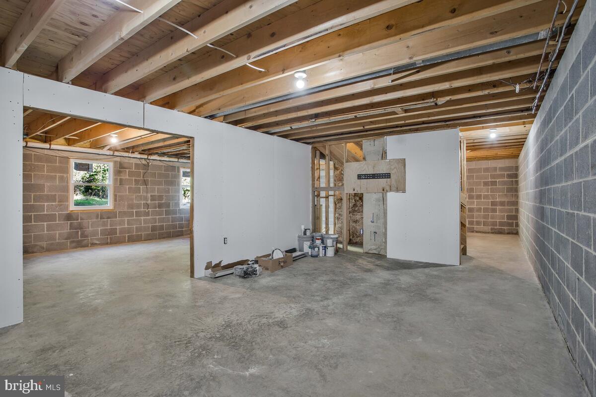 3410 BAYSIDE FOREST COURT