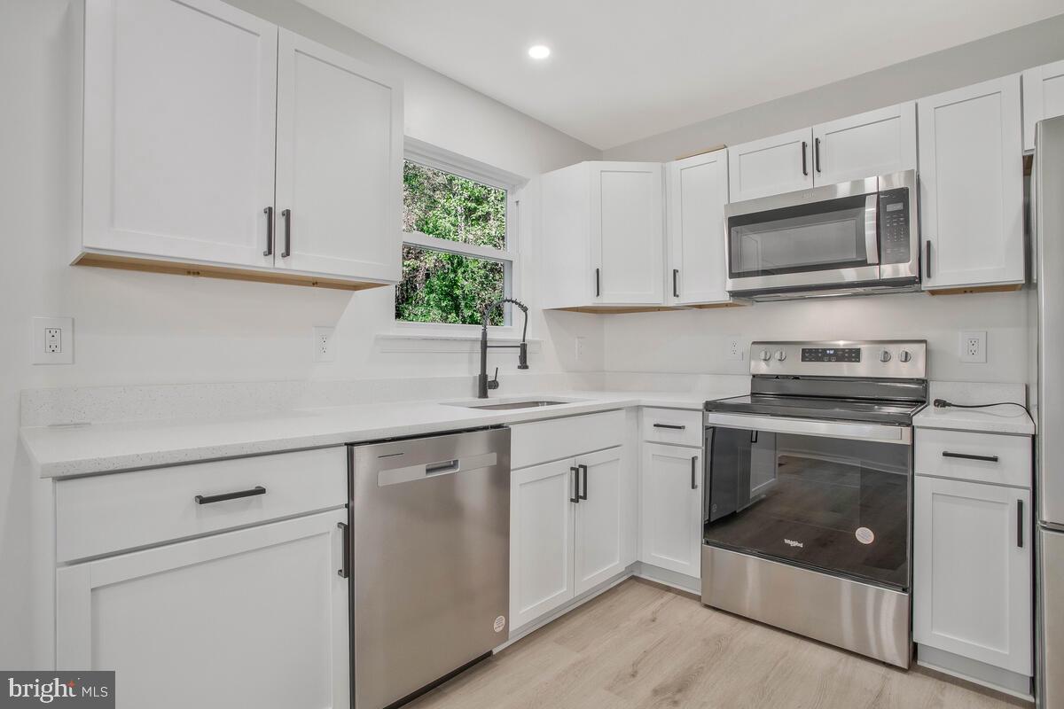 3410 BAYSIDE FOREST COURT