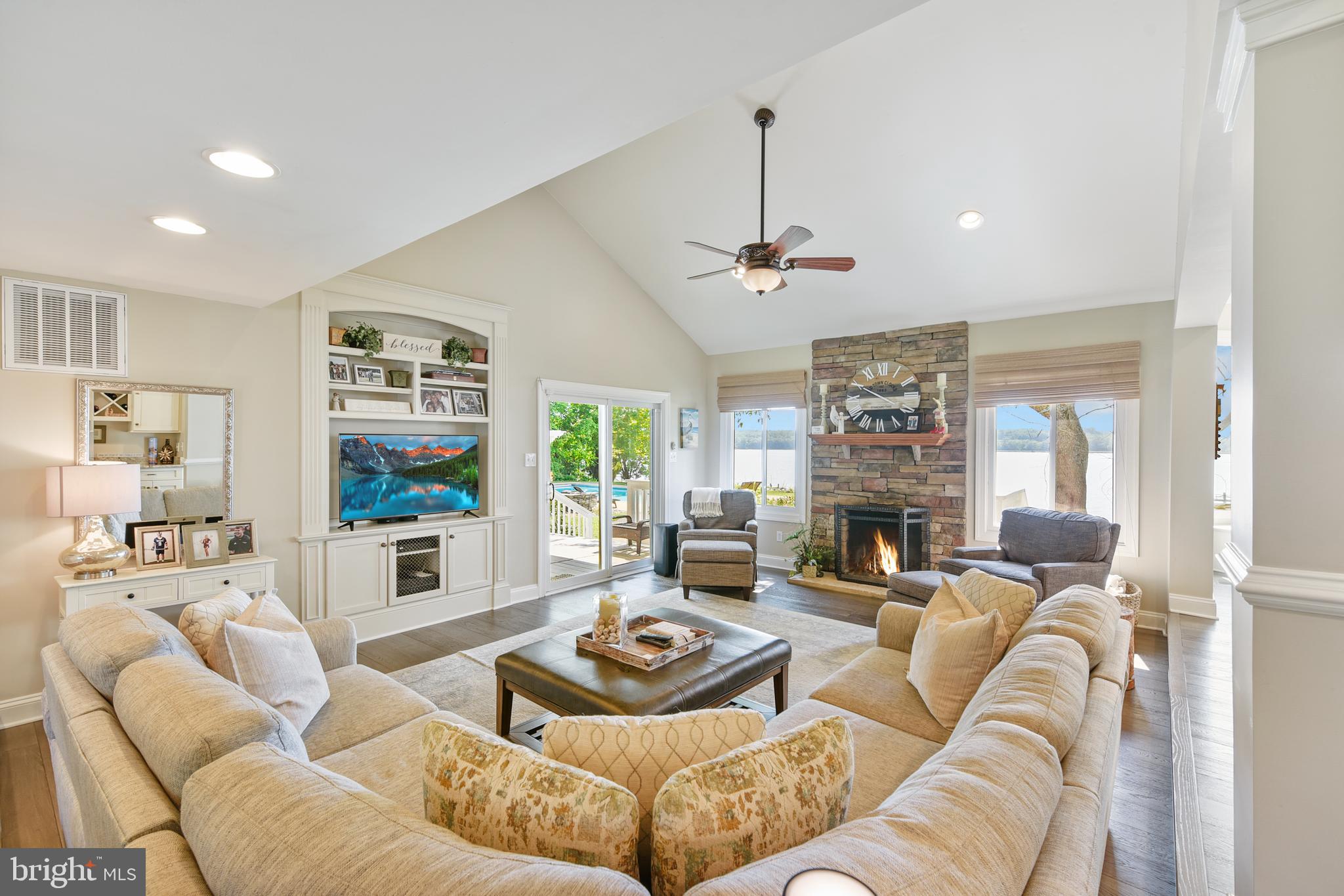 3780 WATERFIELD COURT