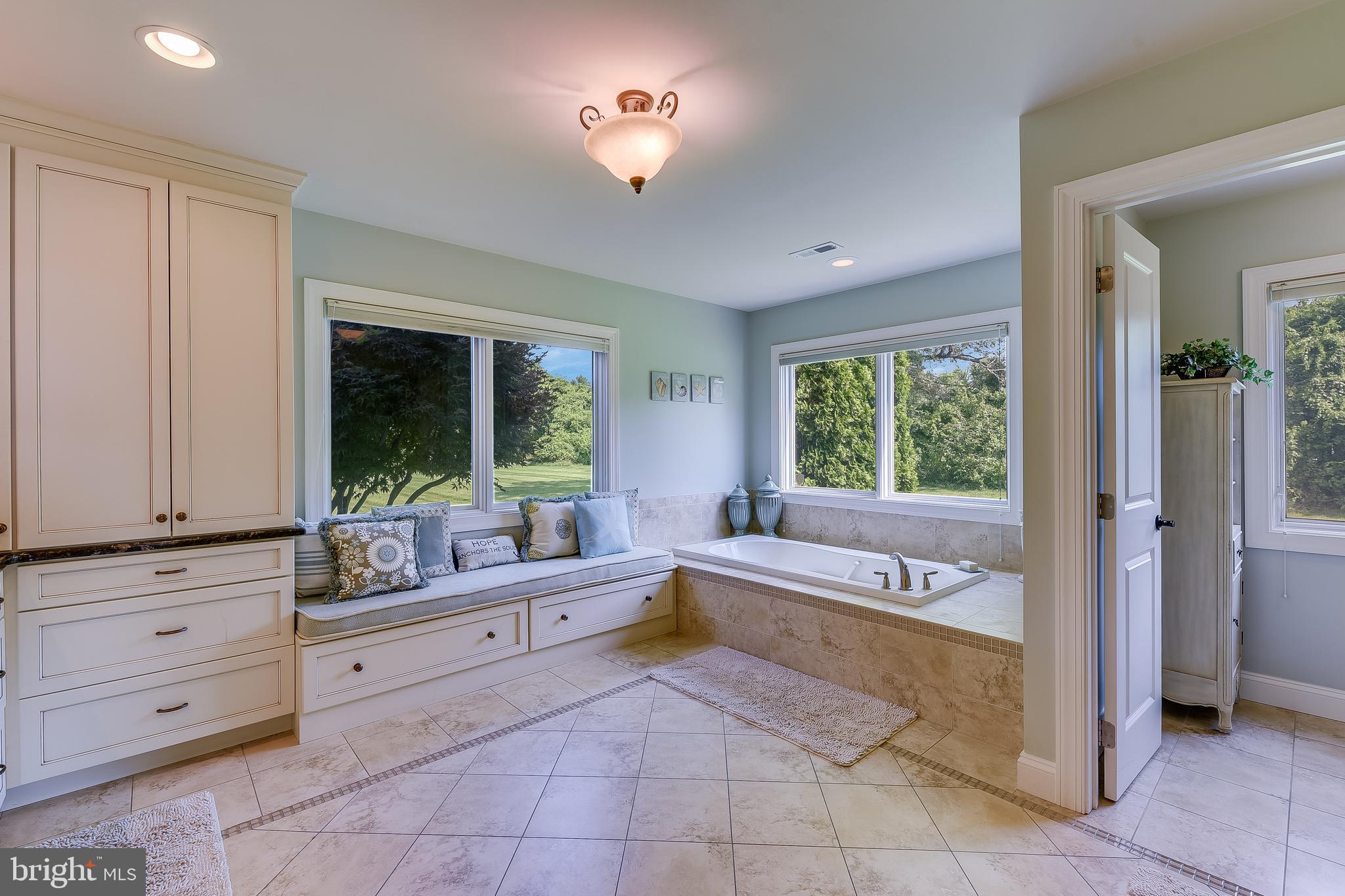 3780 WATERFIELD COURT