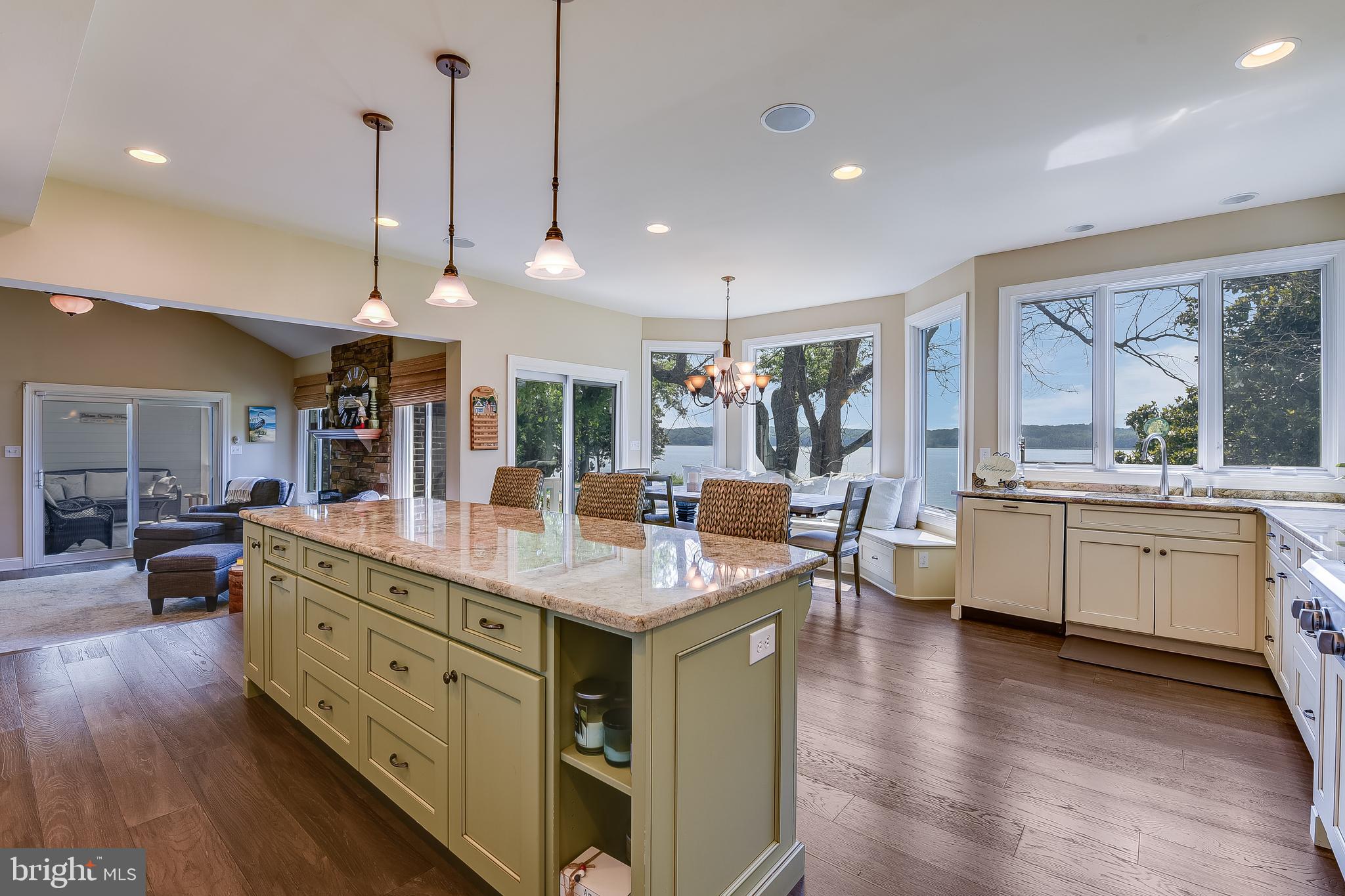 3780 WATERFIELD COURT