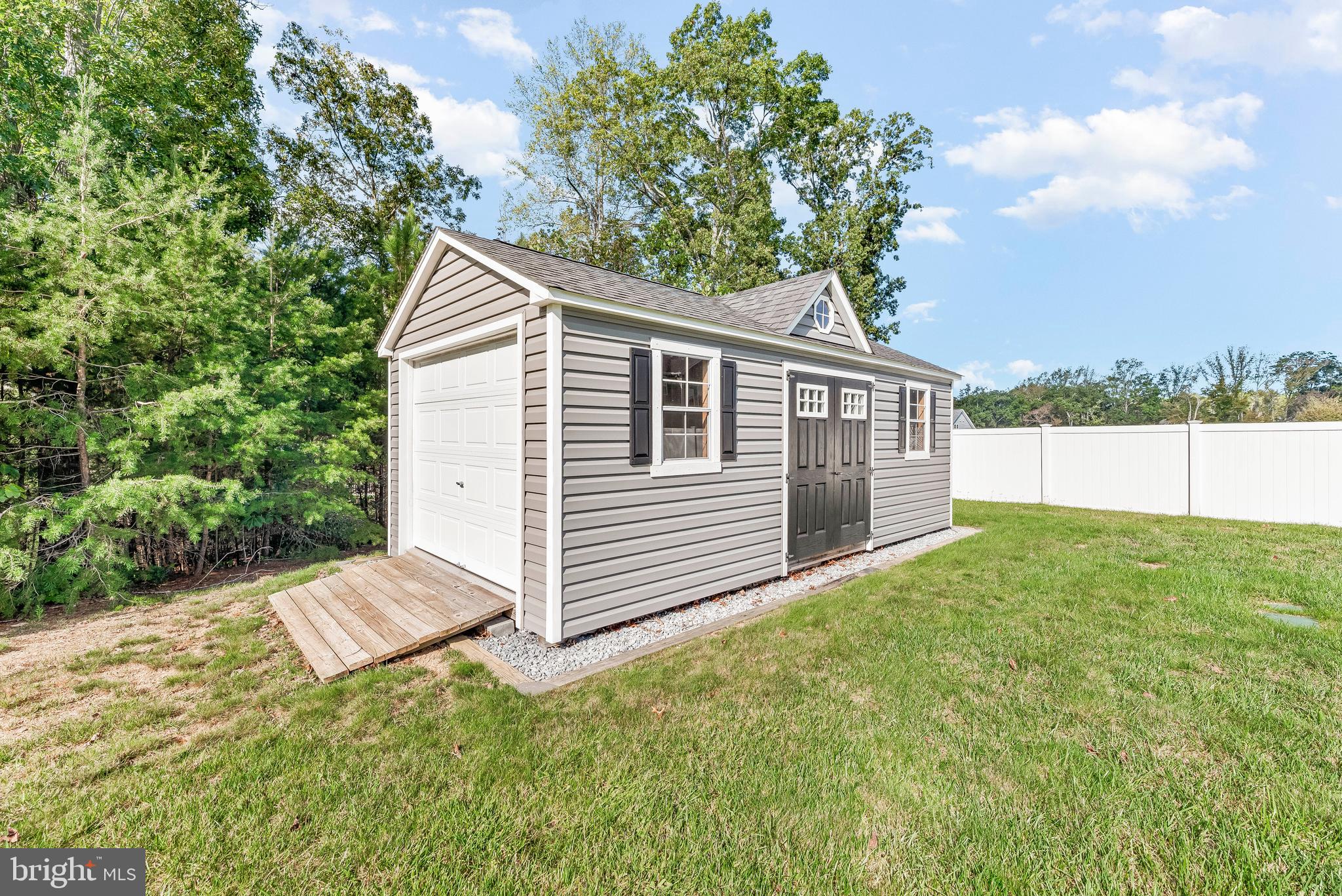 2355 BUNKER HILL COURT