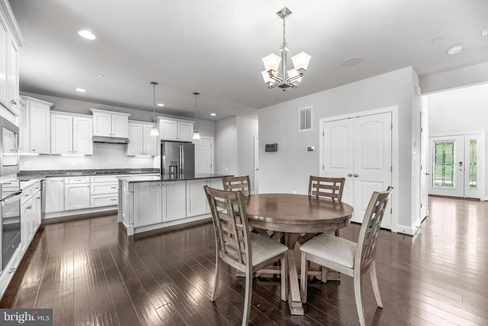 2355 BUNKER HILL COURT