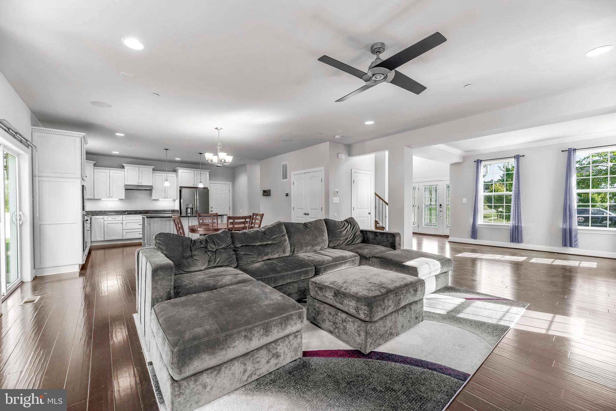 2355 BUNKER HILL COURT