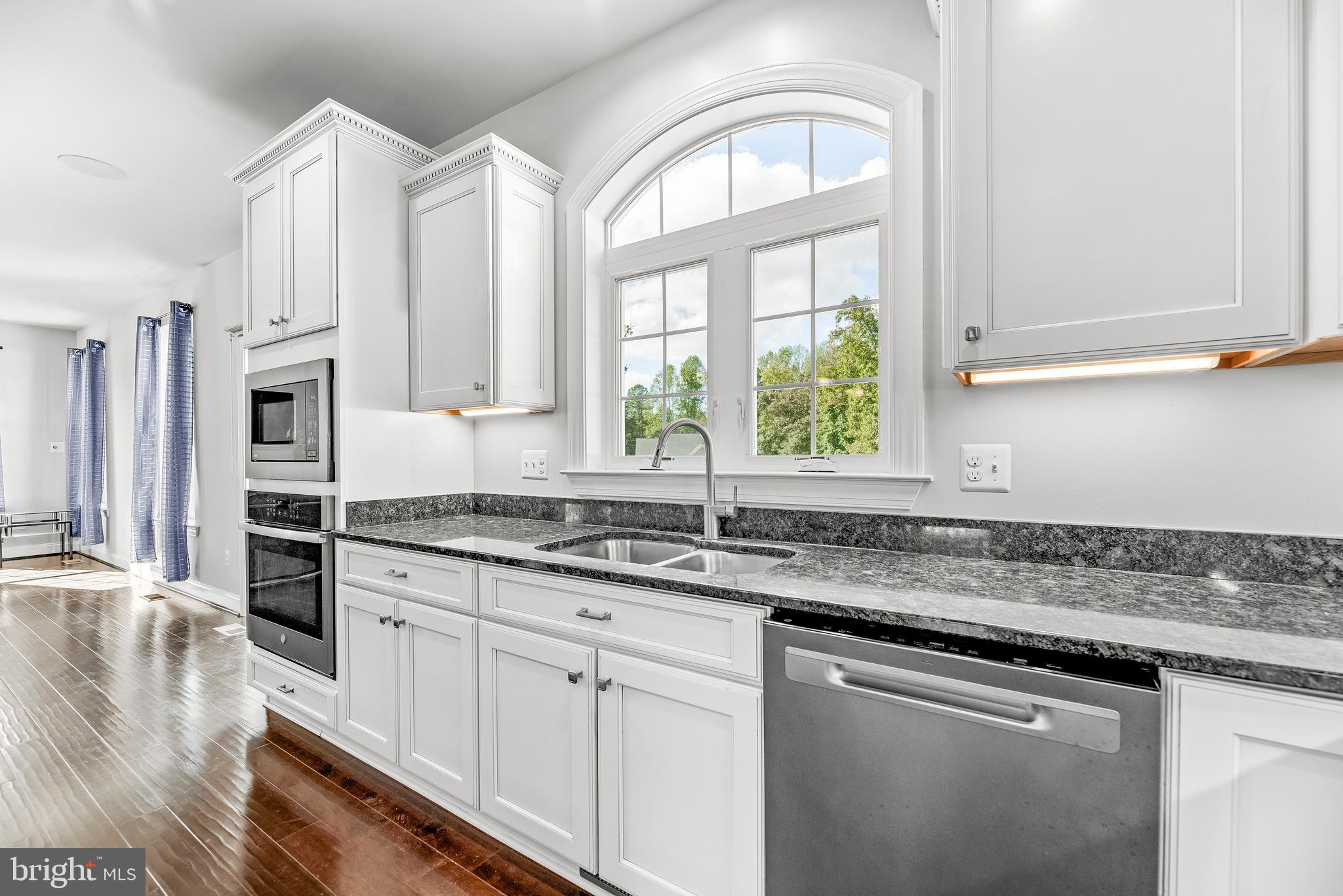 2355 BUNKER HILL COURT