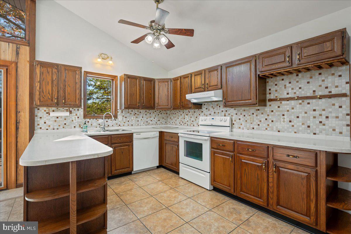13140 SOUNDINGS ROAD