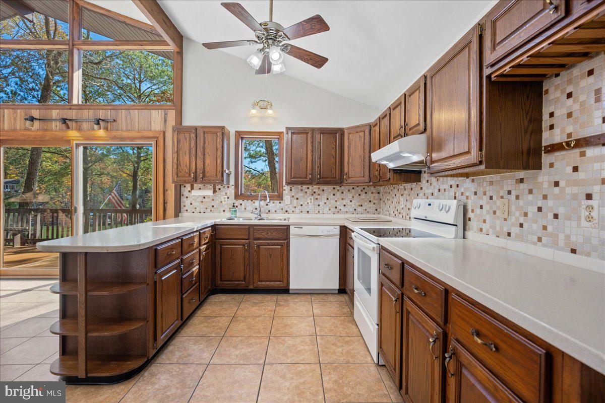 13140 SOUNDINGS ROAD