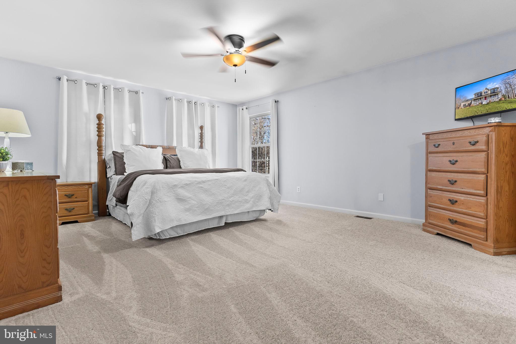 2990 HOLLAND DRIVE