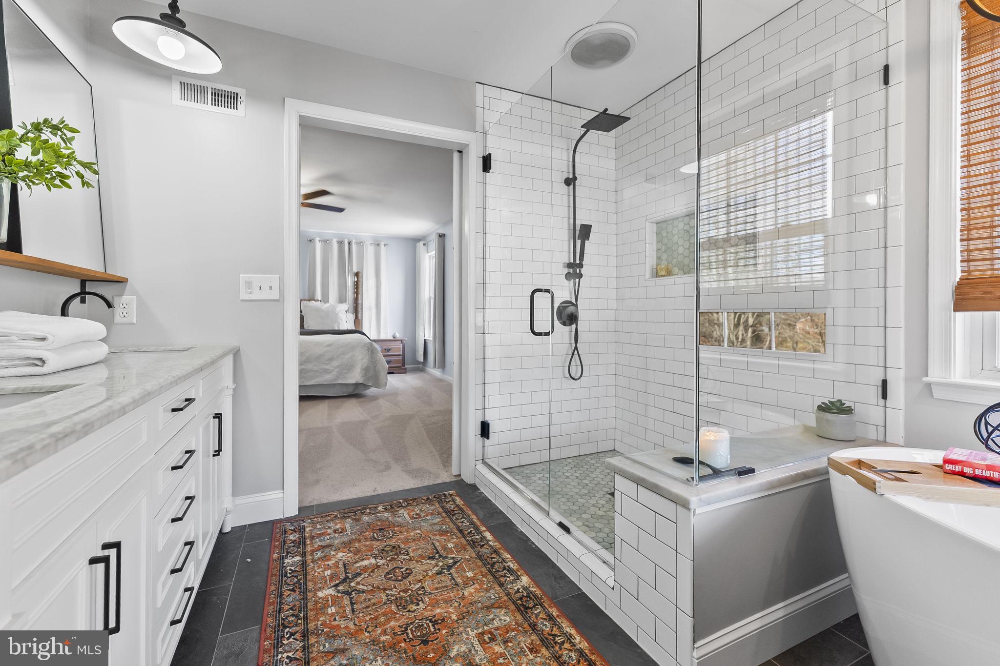 2990 HOLLAND DRIVE