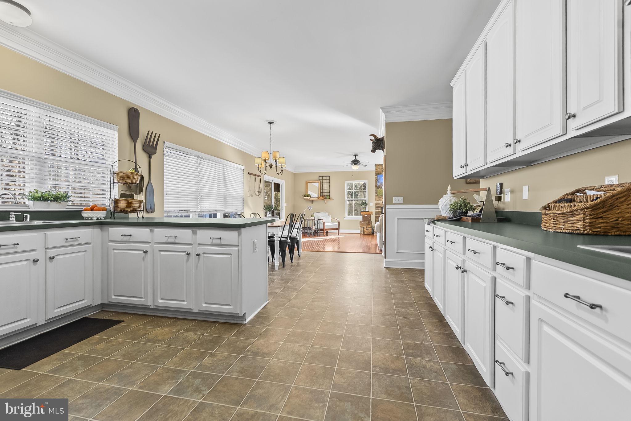 2990 HOLLAND DRIVE