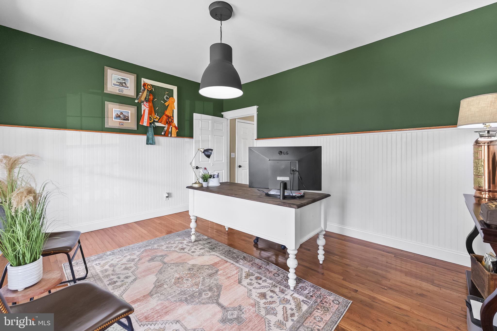 2990 HOLLAND DRIVE