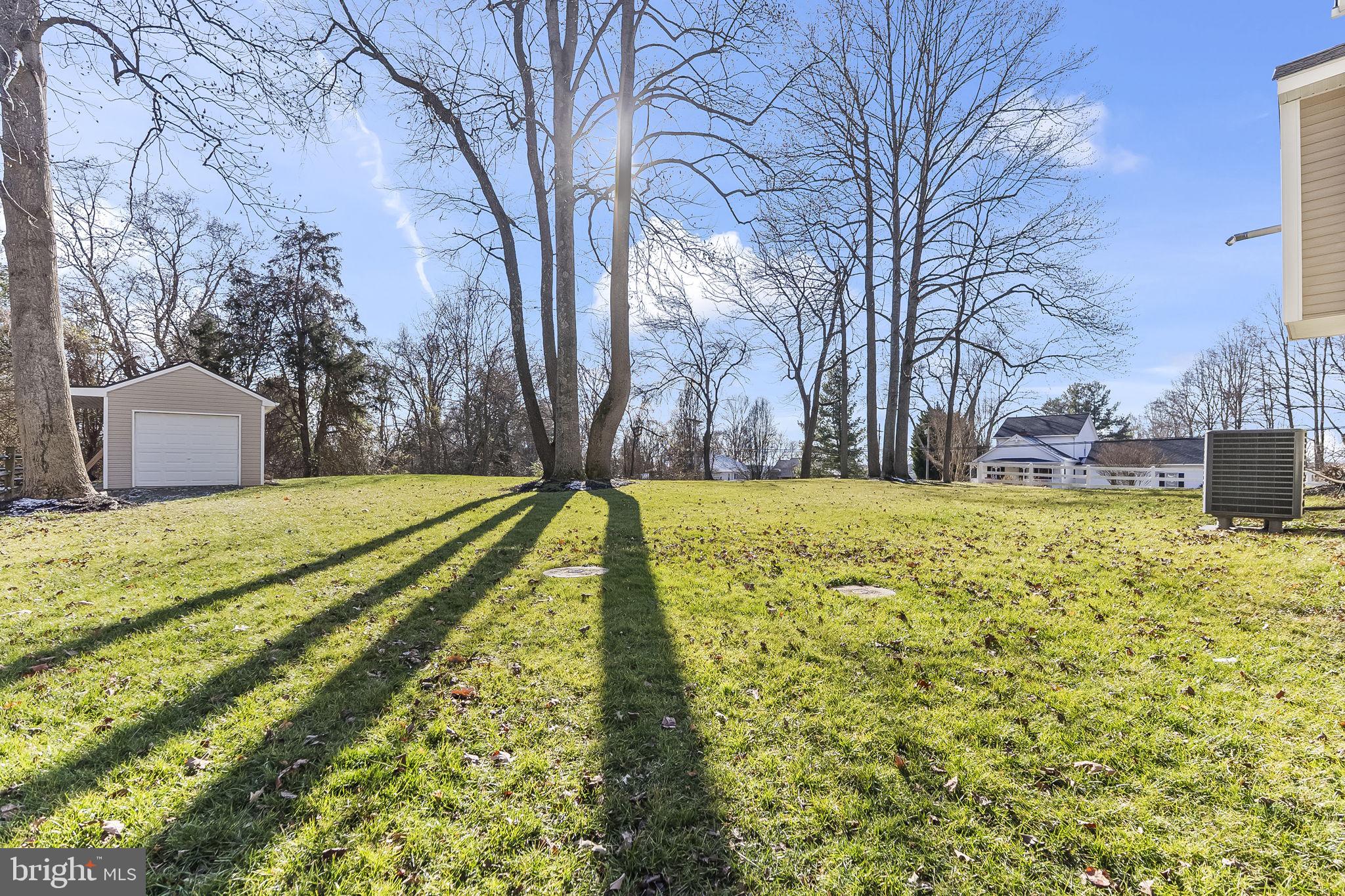 2990 HOLLAND DRIVE