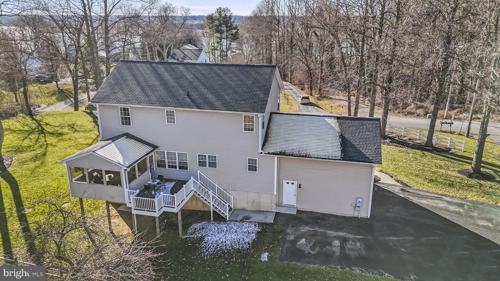 2990 HOLLAND DRIVE