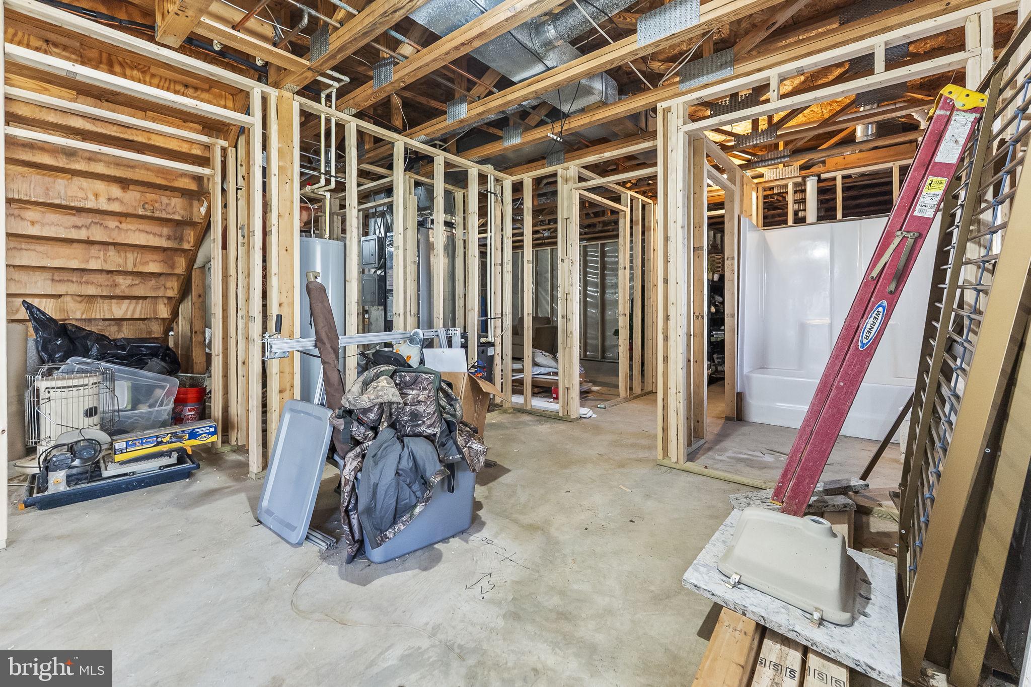 2990 HOLLAND DRIVE