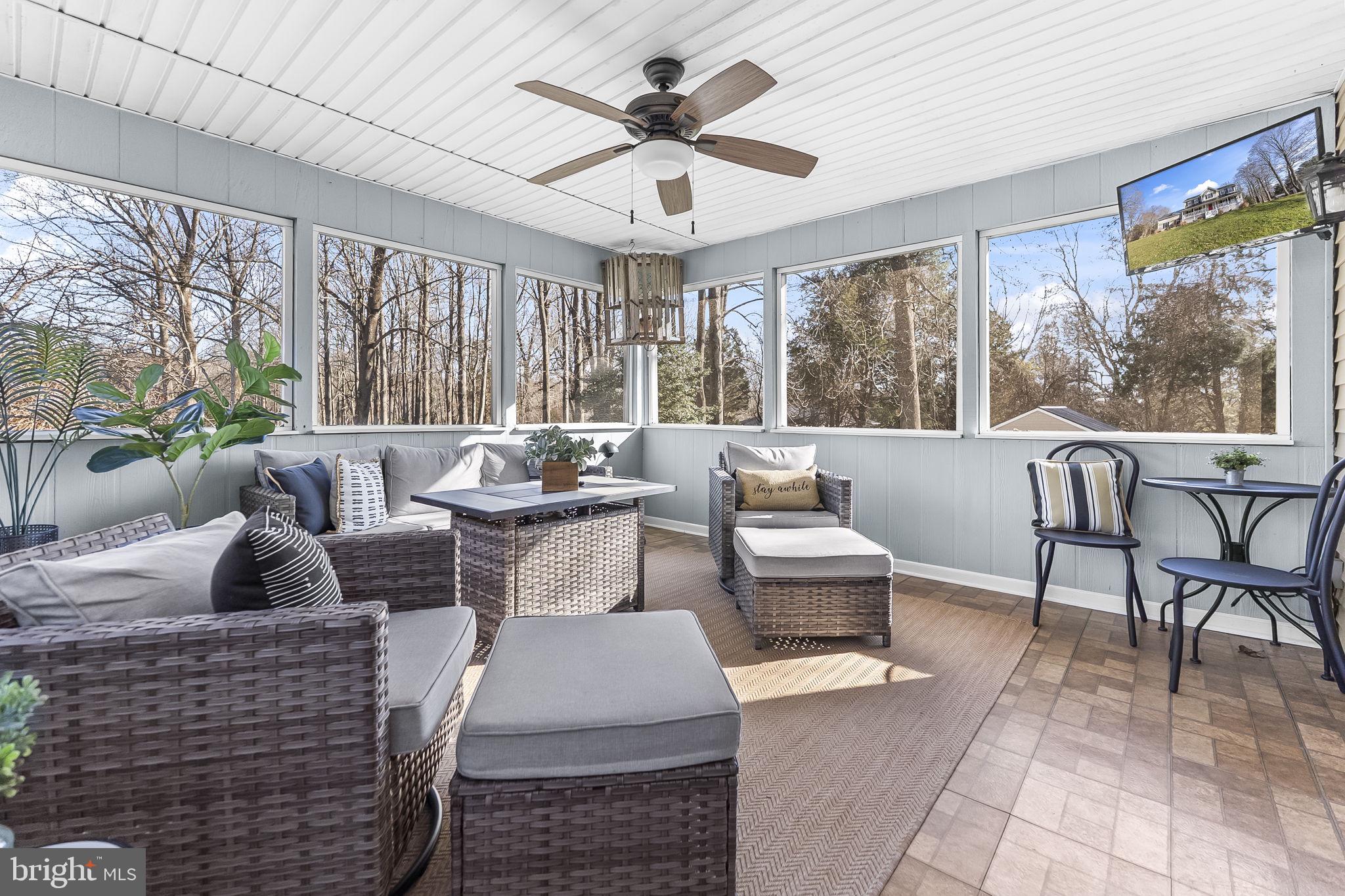 2990 HOLLAND DRIVE