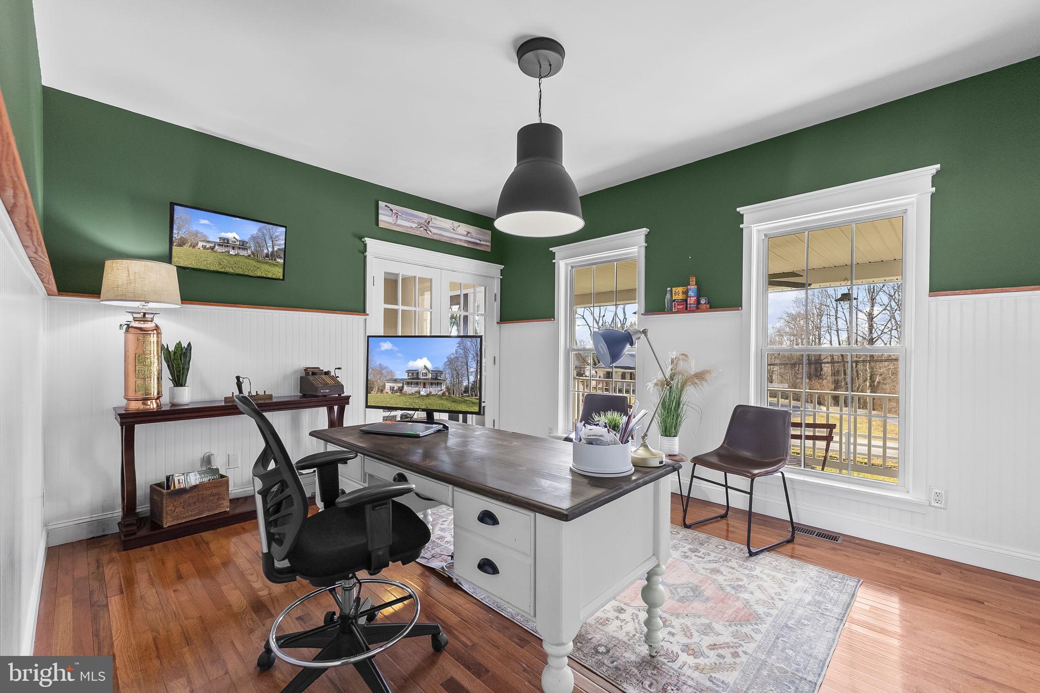 2990 HOLLAND DRIVE