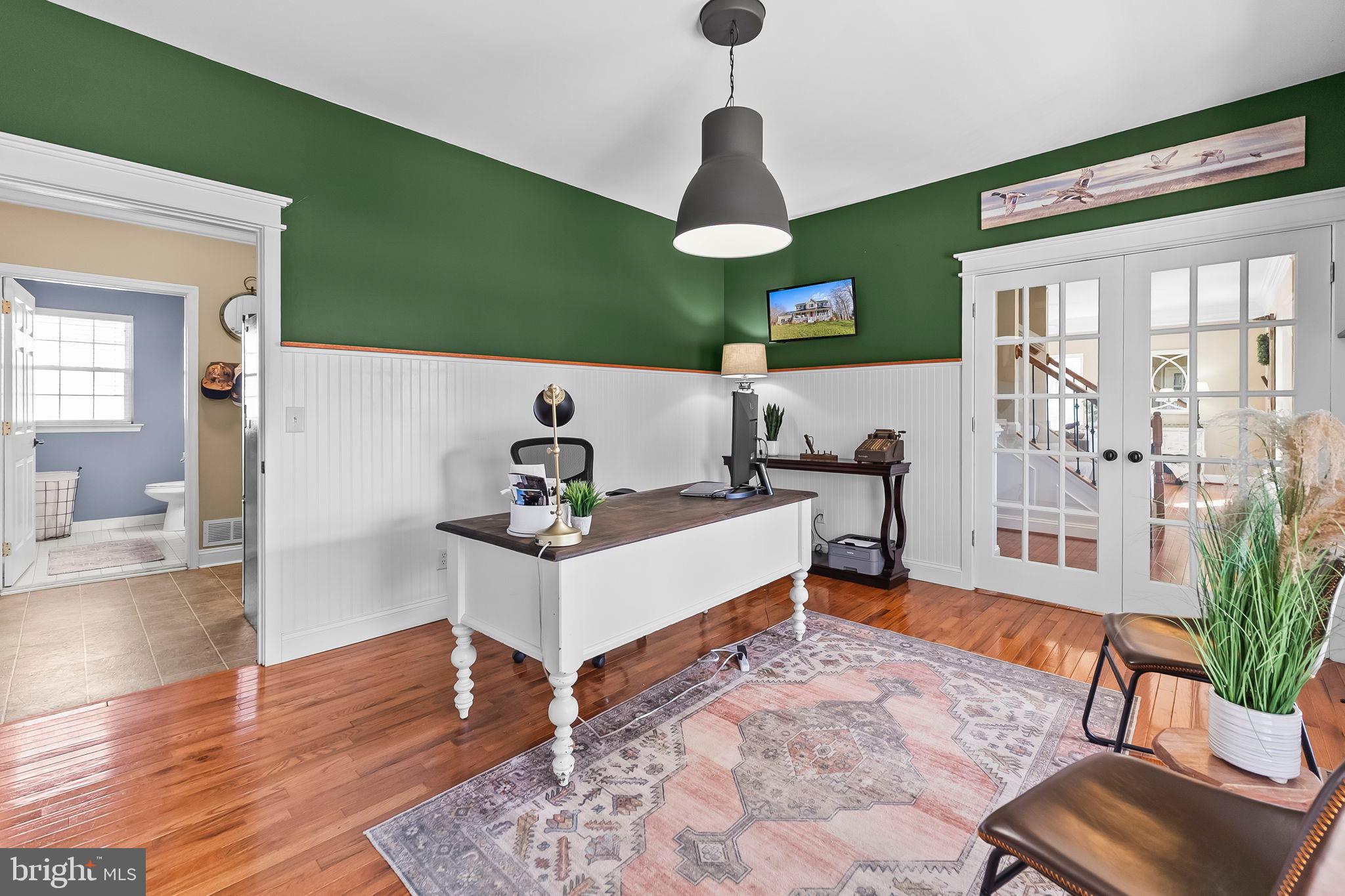 2990 HOLLAND DRIVE