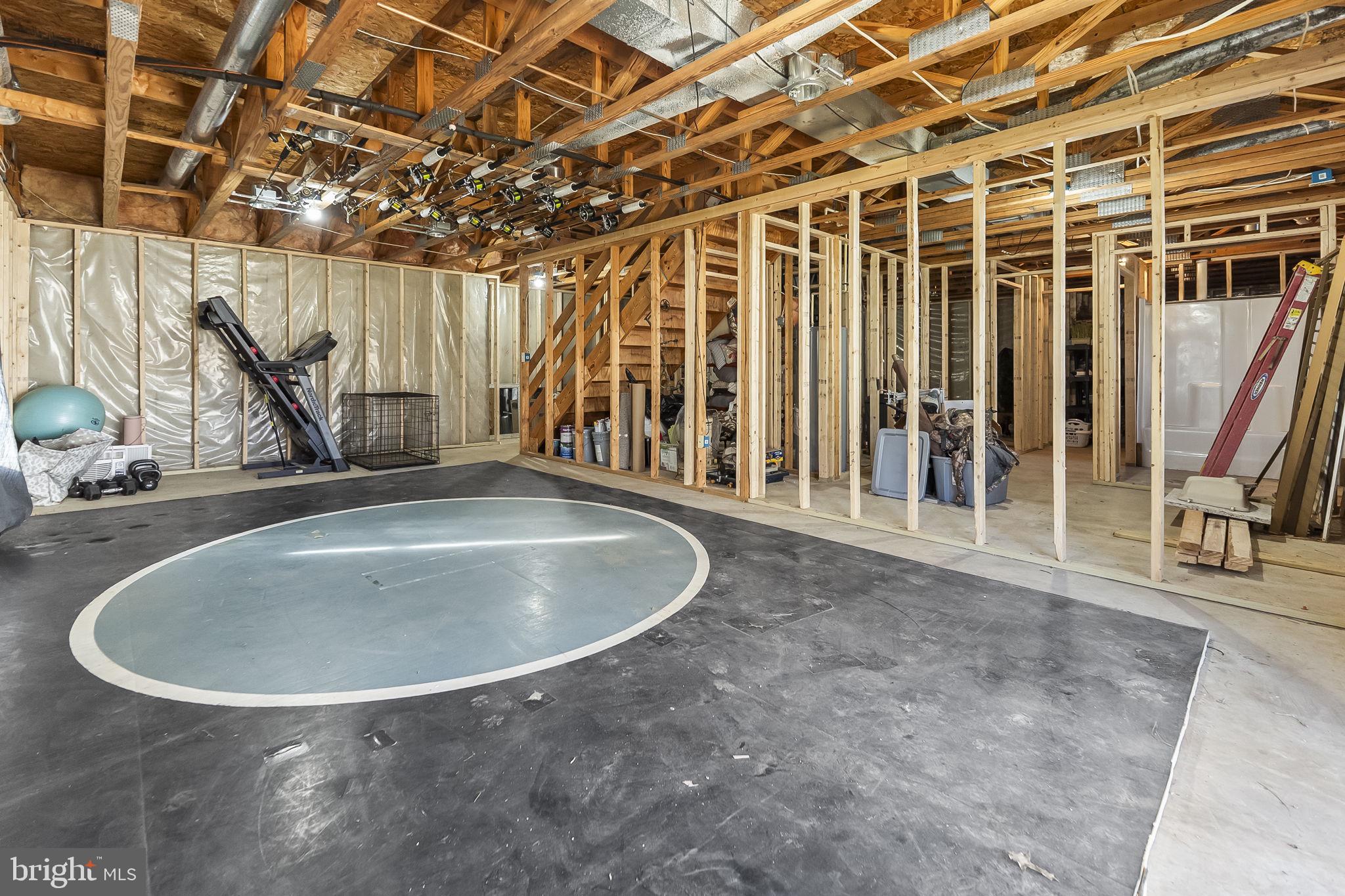 2990 HOLLAND DRIVE