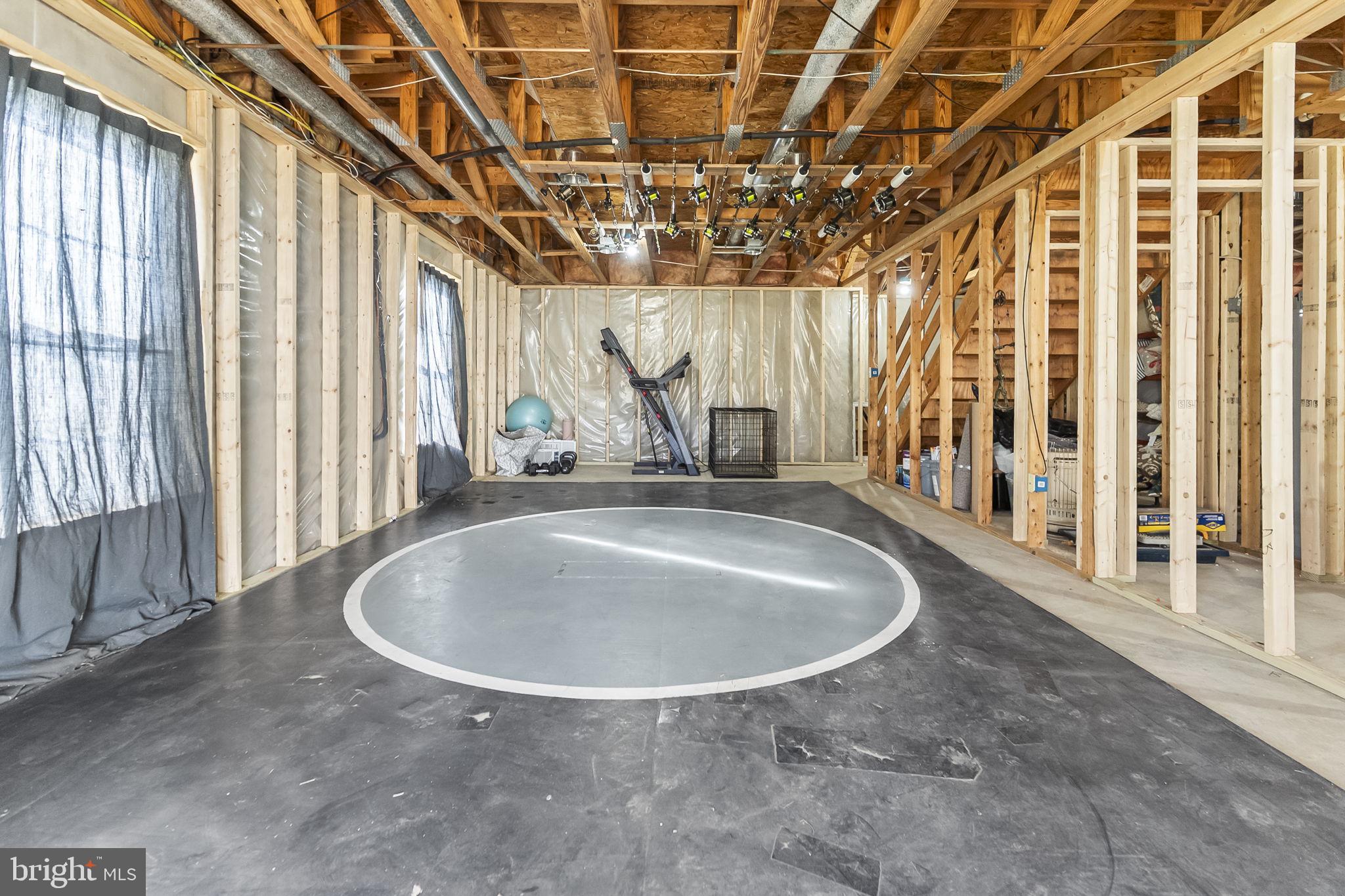2990 HOLLAND DRIVE