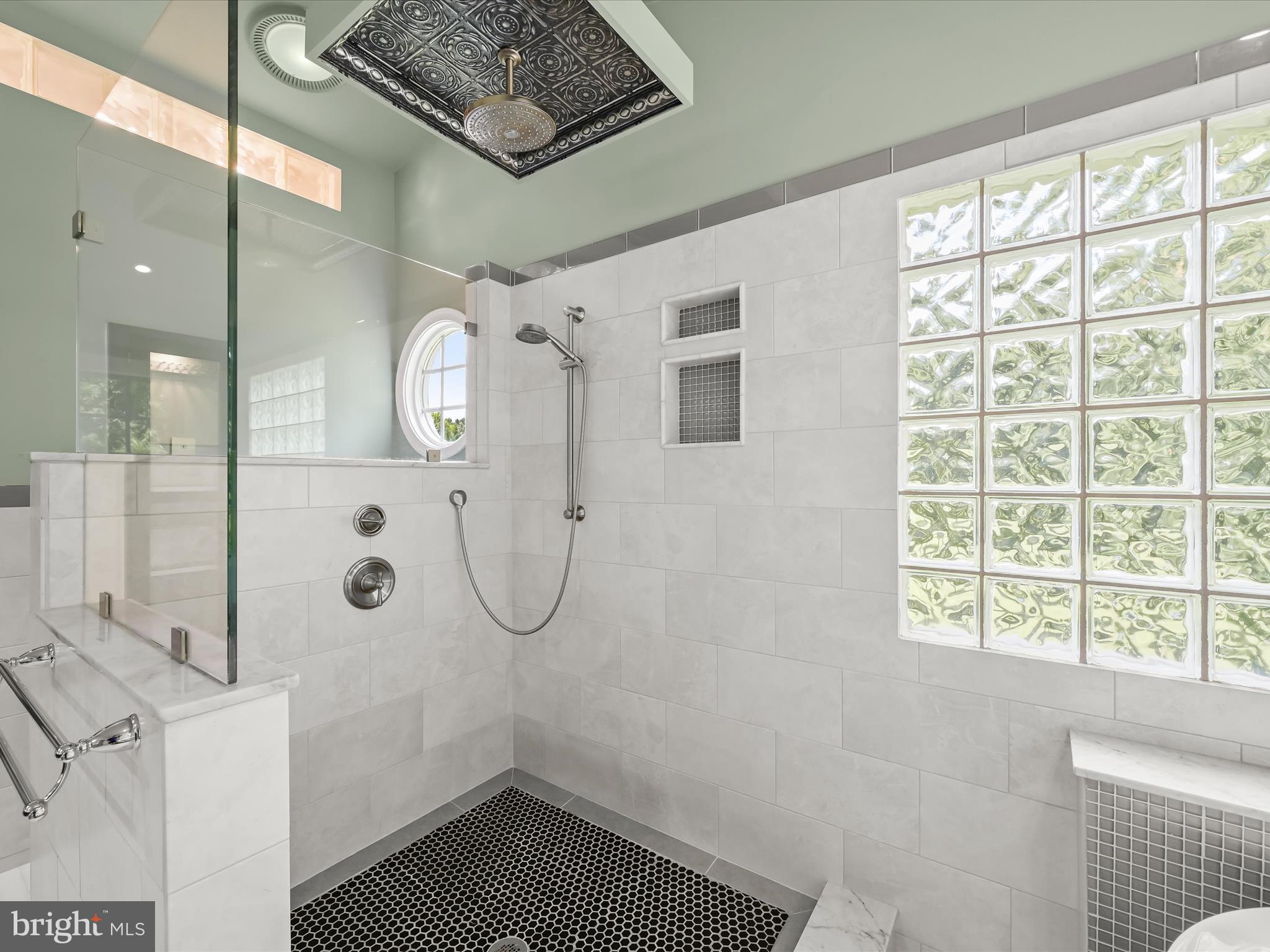11025 GAITHER HUNT LANE
